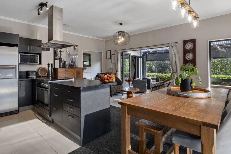 Photo of property in 15 Riddington Rise, Ohauiti, Tauranga, 3112