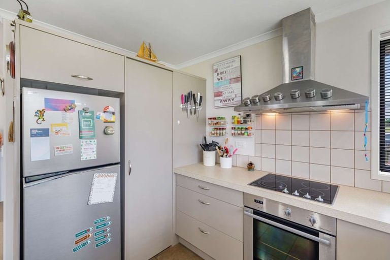 Photo of property in 96a Onerahi Road, Onerahi, Whangarei, 0110