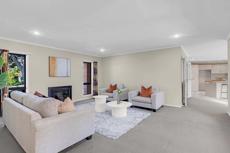 Photo of property in 2 Shiraz Place, Rototuna, Hamilton, 3210