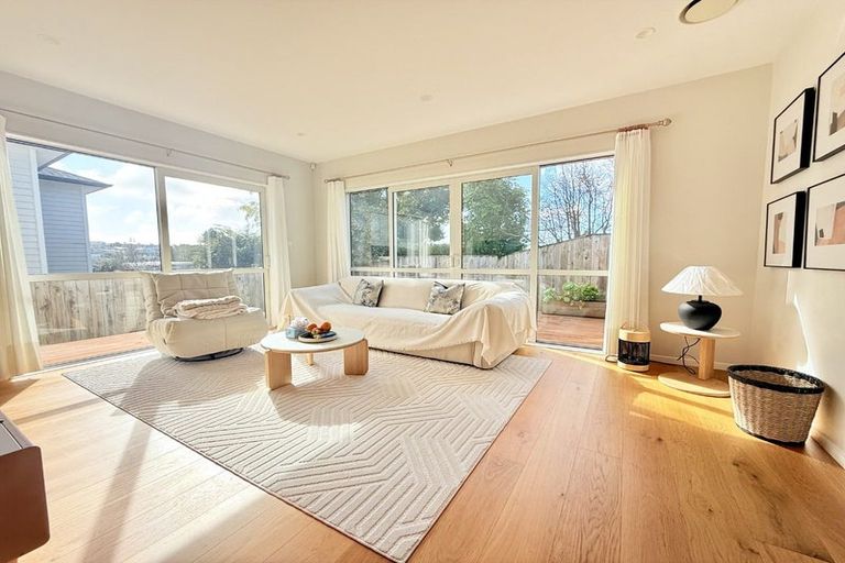 Photo of property in 23a Manuwai Road, Torbay, Auckland, 0630