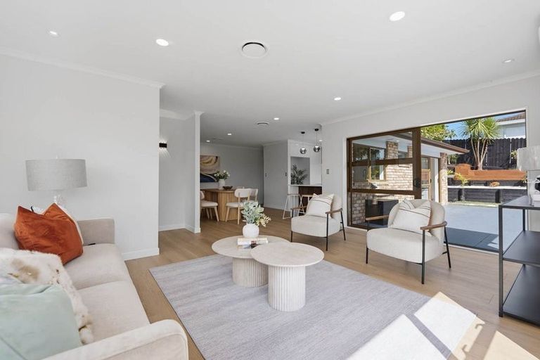 Photo of property in 8 Caldecote Place, Flat Bush, Auckland, 2019
