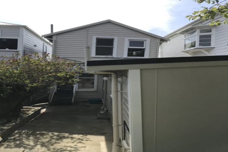 Photo of property in 37 Brougham Street, Mount Victoria, Wellington, 6011