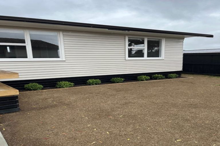 Photo of property in 2a Lansdown Place, Papakura, 2110