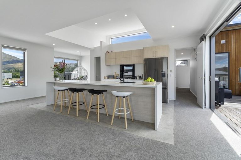 Photo of property in 5 Monaco Drive, Cromwell, 9384