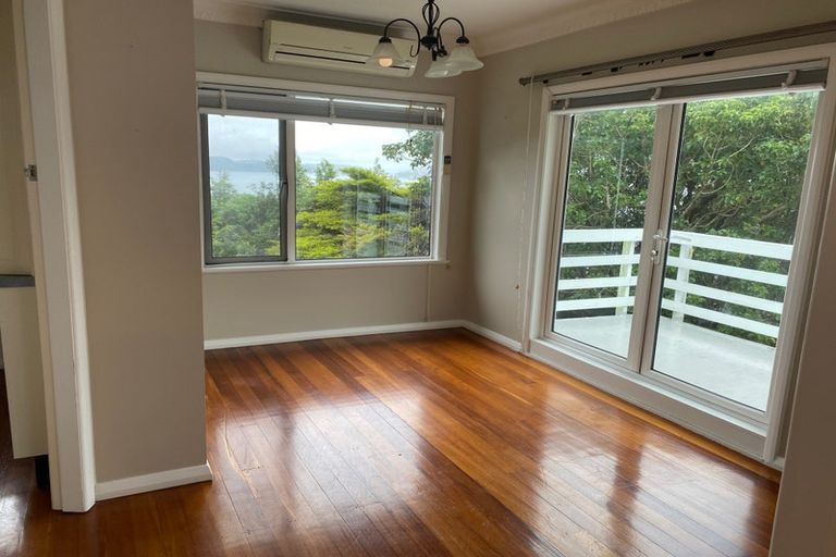 Photo of property in 62 Onslow Road, Khandallah, Wellington, 6035