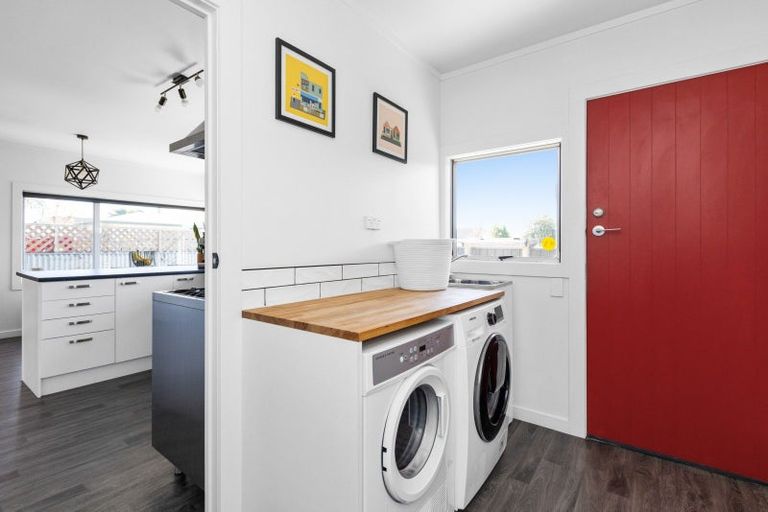 Photo of property in 404a Burnett Street, Mahora, Hastings, 4120