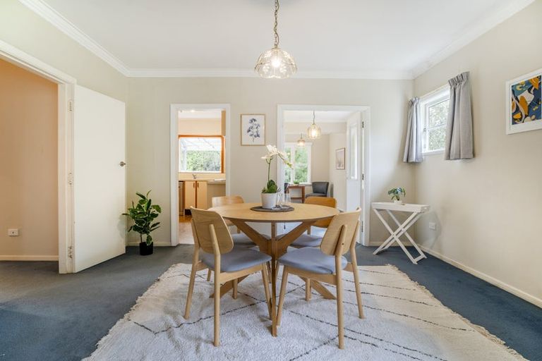 Photo of property in 3 Woodstock Terrace, Tawa, Wellington, 5028