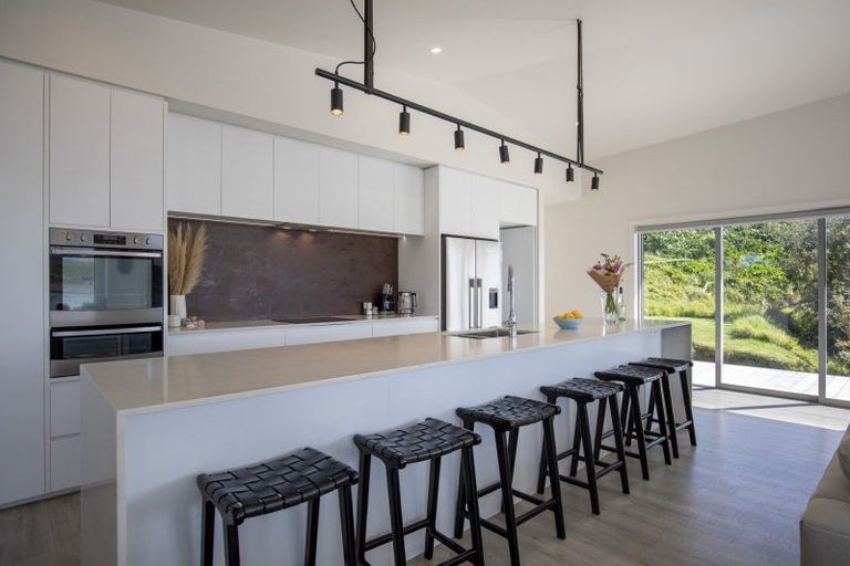 Photo of property in 115 Riria Kereopa Memorial Drive, Raglan, 3297