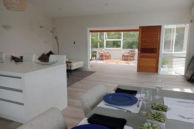 Photo of property in 57 Lawrence Crescent, Hillpark, Auckland, 2102