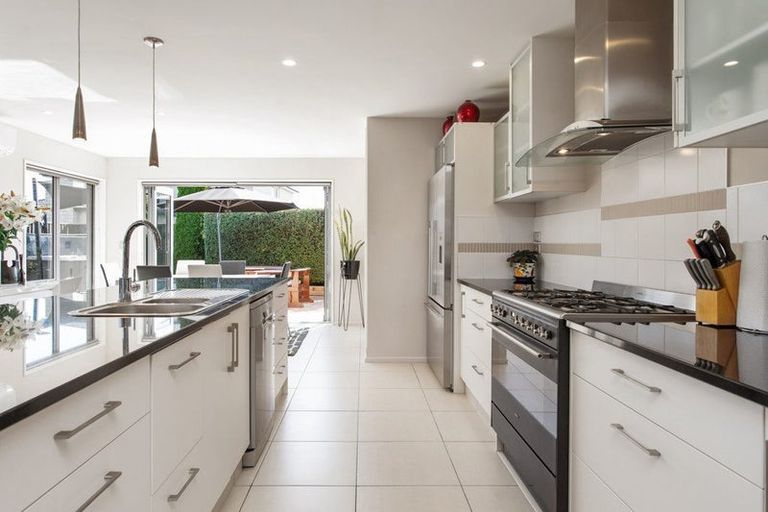 Photo of property in 16 Glen Oaks Drive, Northwood, Christchurch, 8051