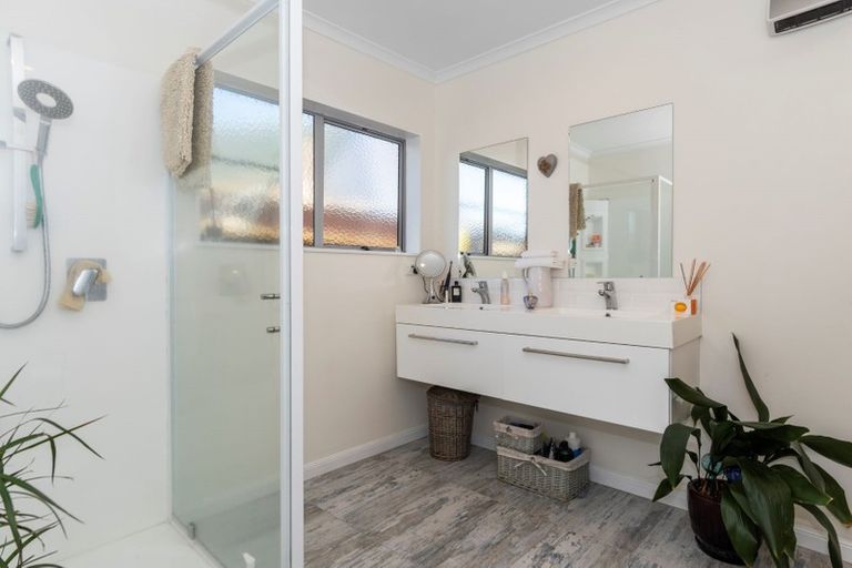 Photo of property in 13a Warrington Street, Matua, Tauranga, 3110