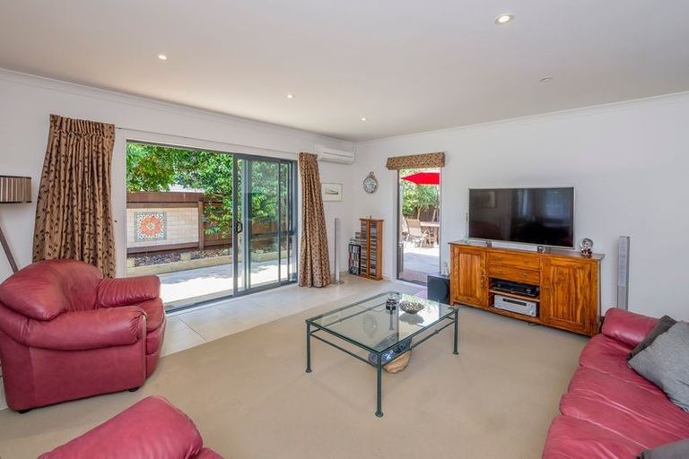 Photo of property in 94 Arawhata Road, Paraparaumu, 5032