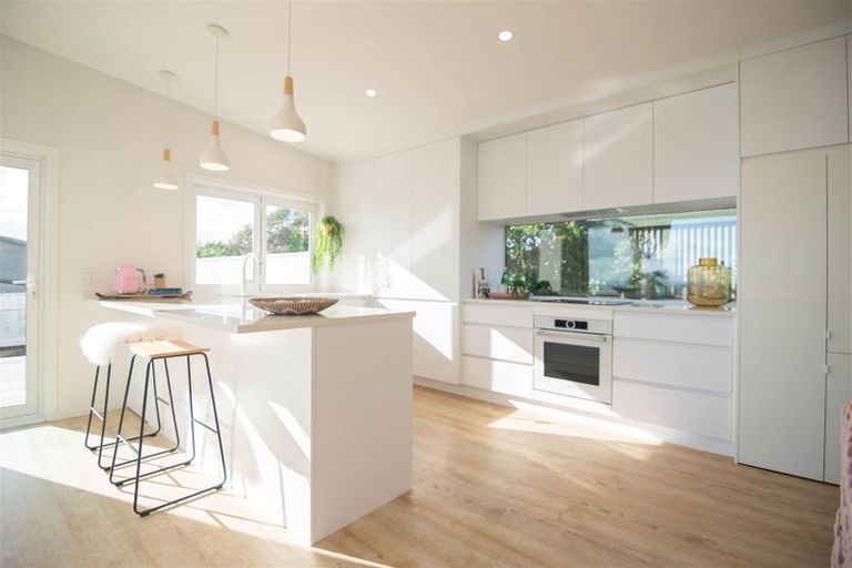 Photo of property in 21 Ocean Beach Street, Foxton Beach, Foxton, 4815