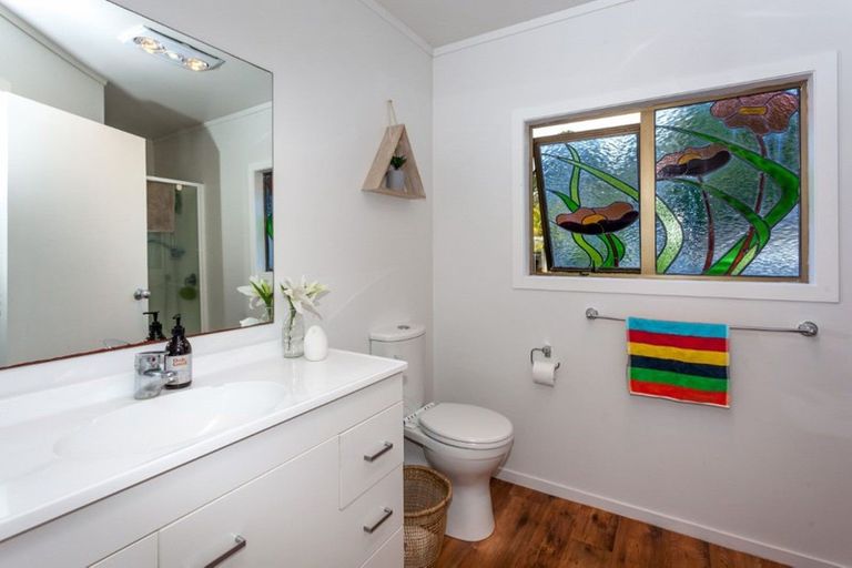 Photo of property in 123 Park Avenue, Whangamata, 3620