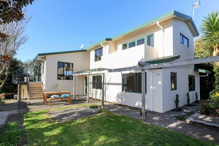 Photo of property in 28a Karina Road, Merrilands, New Plymouth, 4312