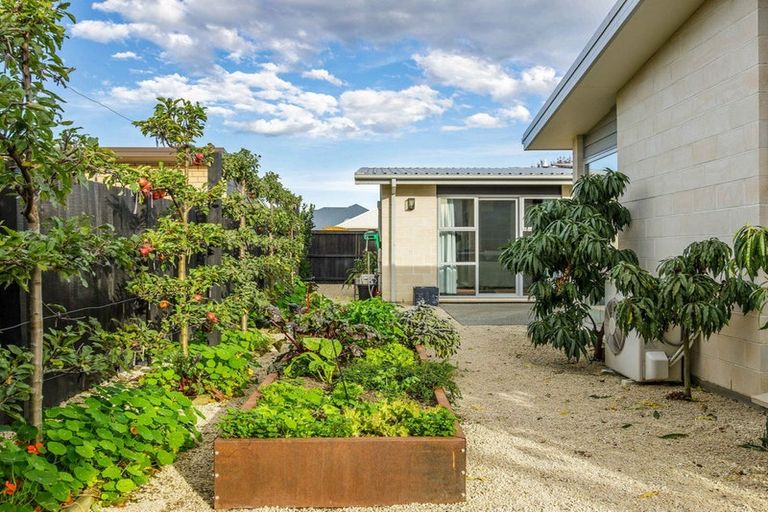 Photo of property in 20 Cedar Place, Rangiora, 7400