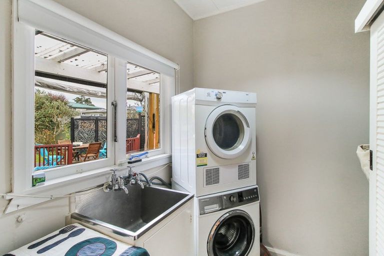 Photo of property in 78 Churchill Avenue, Hokowhitu, Palmerston North, 4410