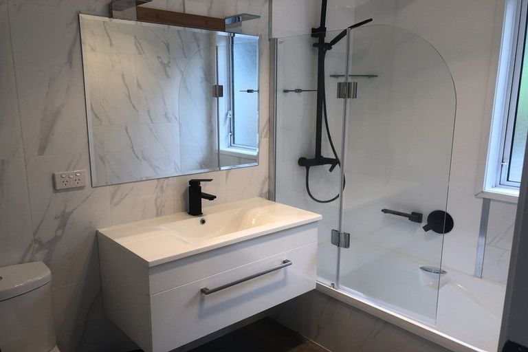 Photo of property in 38 Whangarei Heads Road, Onerahi, Whangarei, 0110