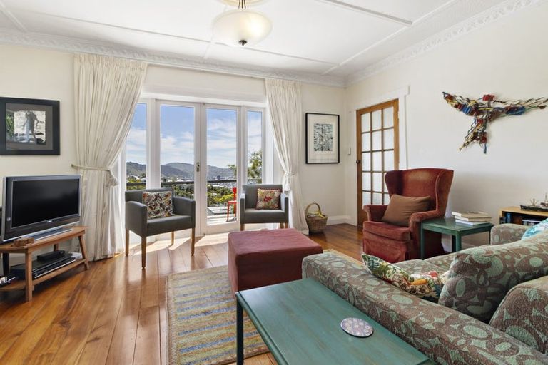 Photo of property in 27 Connaught Terrace, Brooklyn, Wellington, 6021