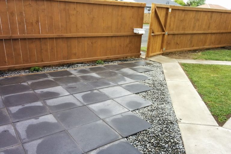 Photo of property in 150 Neville Street, Spreydon, Christchurch, 8024