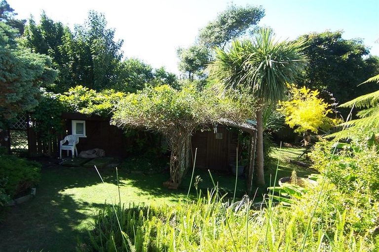 Photo of property in 13 Horomona Road, Paekakariki, 5034