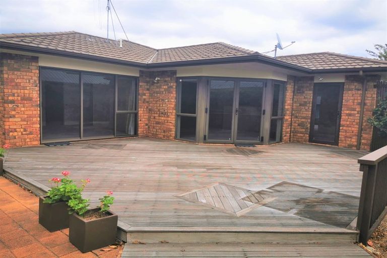 Photo of property in 16 Drumfearn Place, Rototuna, Hamilton, 3210