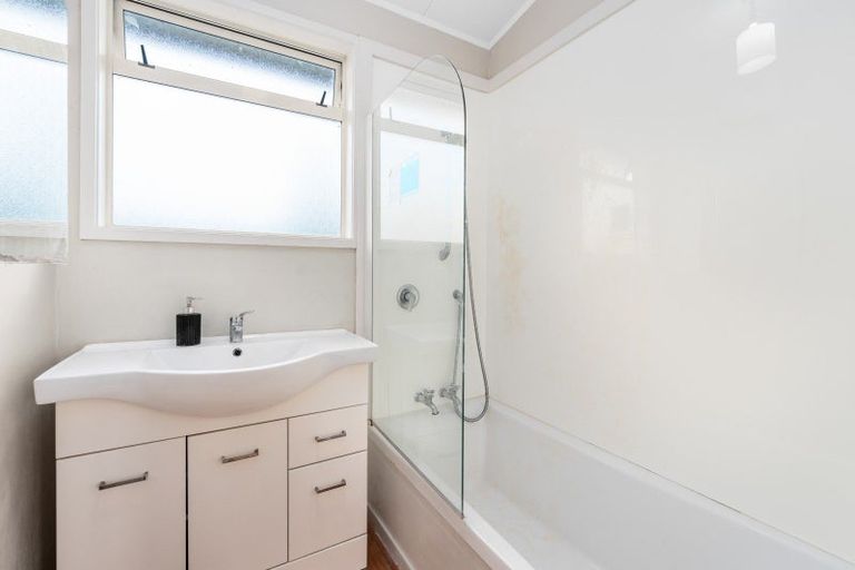 Photo of property in 87 Long Melford Road, Awapuni, Palmerston North, 4412