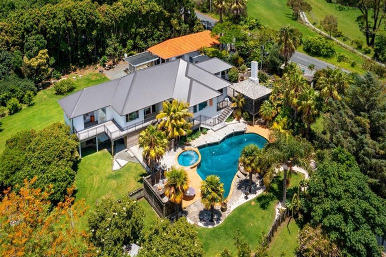 Photo of property in 394 Whitmore Road, Tawharanui Peninsula, Warkworth, 0986