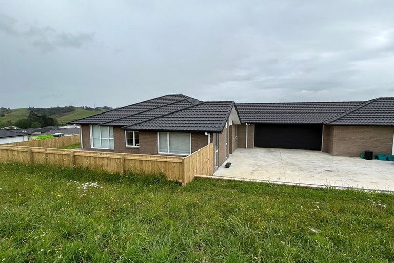 Photo of property in 152 Hitchen Road, Pokeno, 2402