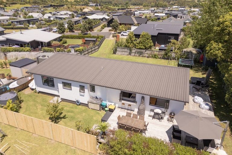 Photo of property in 8 Voyager Place, Cooks Beach, Whitianga, 3591