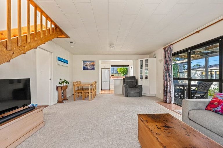 Photo of property in 31 Bream Bay Drive, Ruakaka, 0116