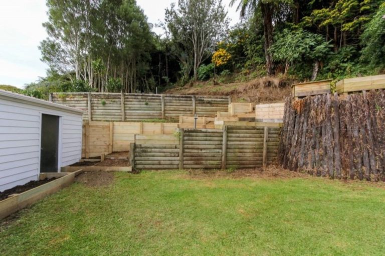 Photo of property in 67 Poplar Grove, Whalers Gate, New Plymouth, 4310