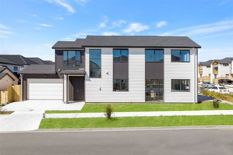 Photo of property in 53 Ksenia Drive, Flat Bush, Auckland, 2019