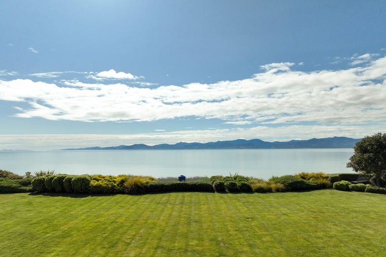 Photo of property in 76 Admirals Way, Ruby Bay, Mapua, 7173