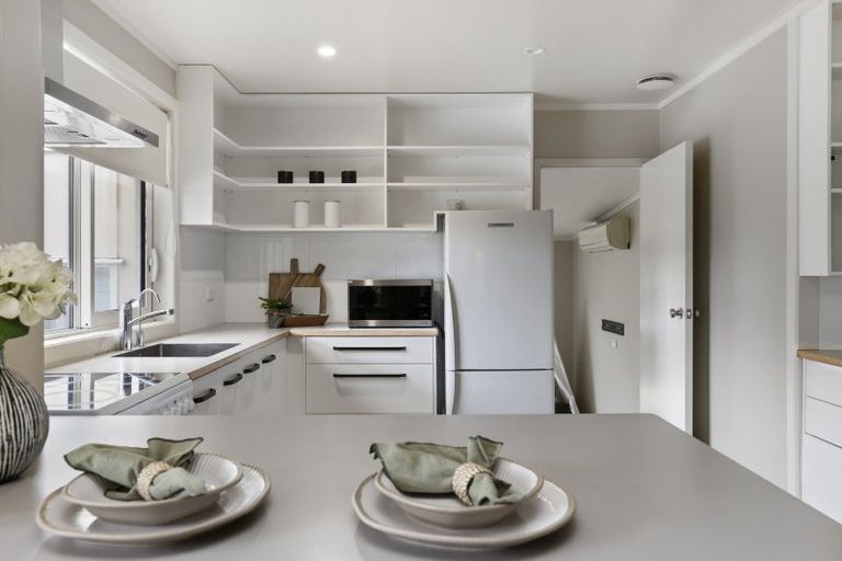 Photo of property in 9 Kowhai Road, Rainbow Point, Taupo, 3330