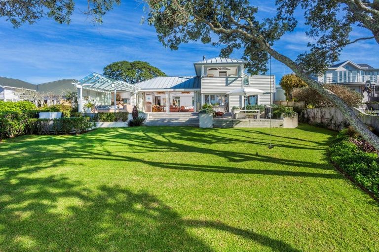 Photo of property in 24 Hamana Street, Narrow Neck, Auckland, 0622