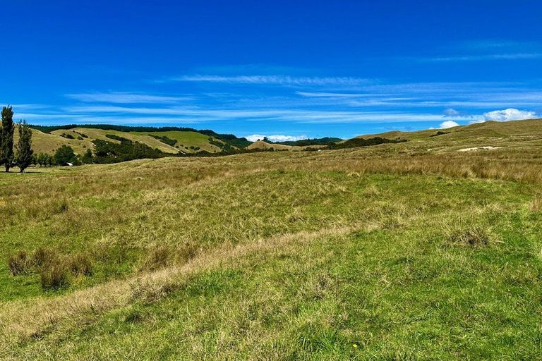 Photo of property in 397 Tuparoa Road, Ruatoria, 4082