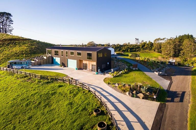 Photo of property in 527 Frankley Road, Hurworth, New Plymouth, 4371