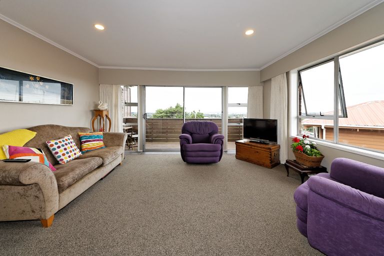 Photo of property in 5/60 West Coast Road, Glen Eden, Auckland, 0602