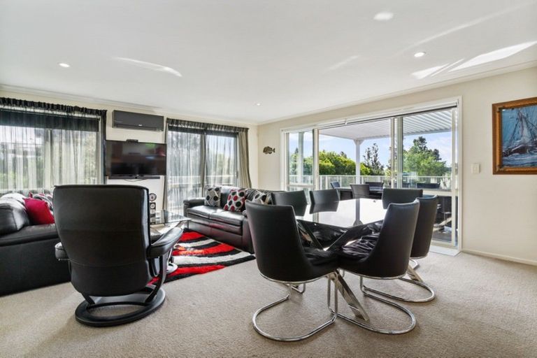 Photo of property in 100 Estuary View, Whangamata, 3620