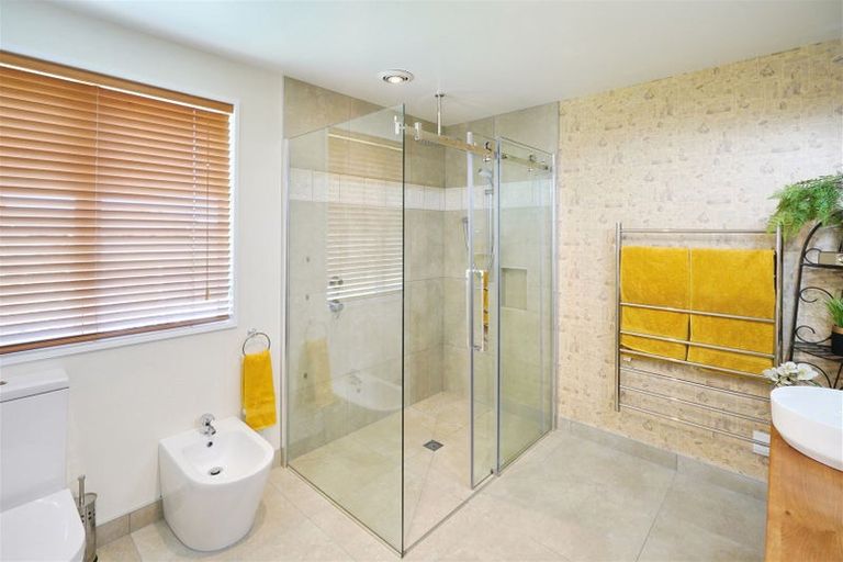 Photo of property in 1/1 Loe Place, Amberley, 7410