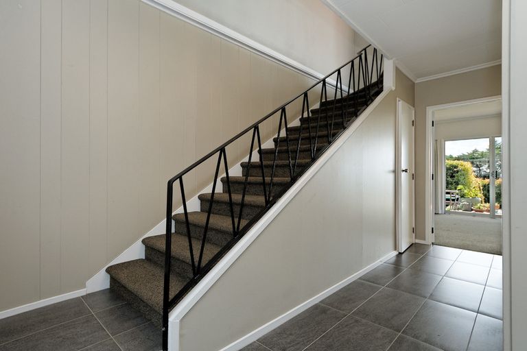 Photo of property in 5/60 West Coast Road, Glen Eden, Auckland, 0602