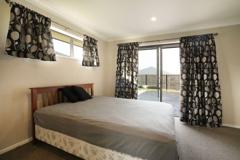 Photo of property in 24 Bradbury Avenue, Rolleston, 7614