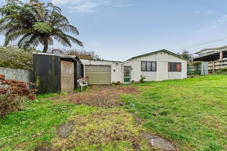 Photo of property in 95 Oxford Road, Okato, 4335