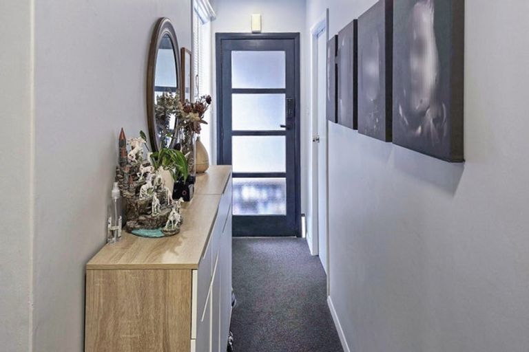 Photo of property in 5 Hay Street, Naenae, Lower Hutt, 5011