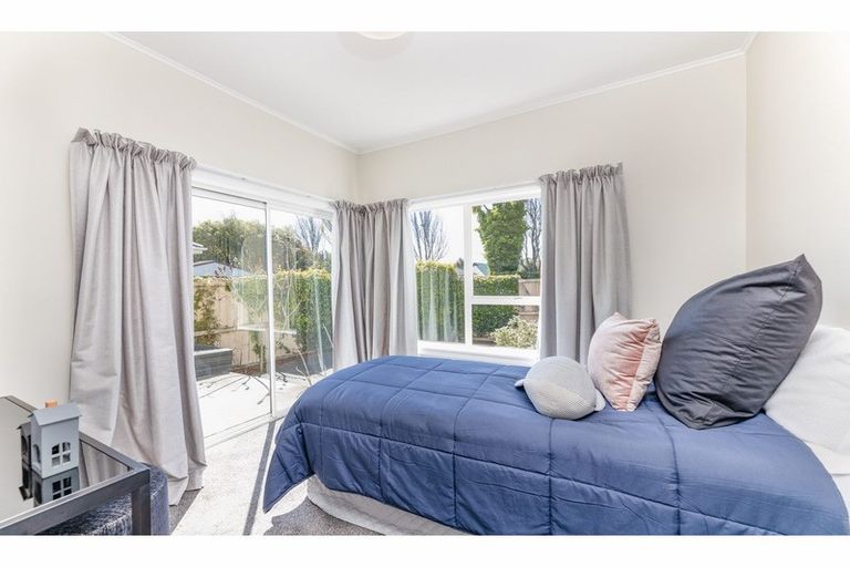 Photo of property in 81 Yaldhurst Road, Sockburn, Christchurch, 8042