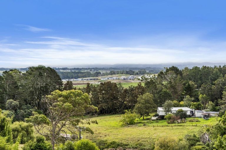 Photo of property in 462 Don Buck Road, Massey, Auckland, 0614