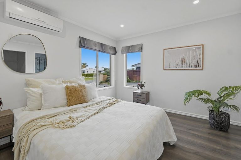 Photo of property in 17 Blossom Grove, Papamoa Beach, Papamoa, 3118