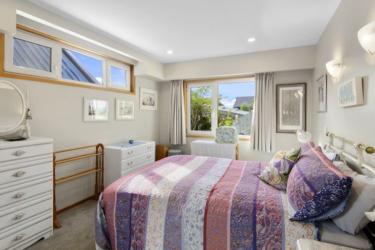 Photo of property in 27 Augusta Street, Redcliffs, Christchurch, 8081