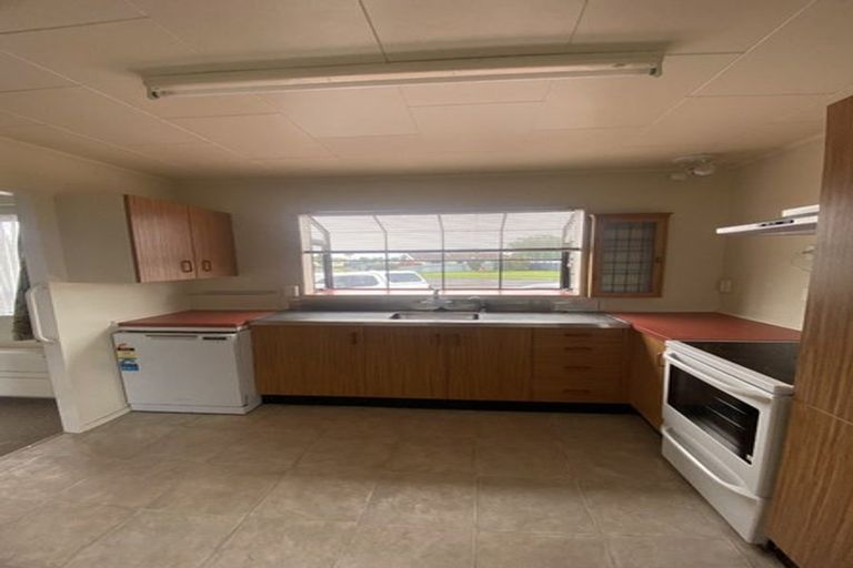 Photo of property in 10 Broadbelt Grove, Levin, 5510